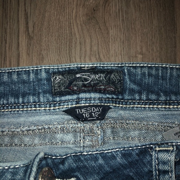 “Tuesday” Bootcuts 29W 31L - Picture 4 of 5